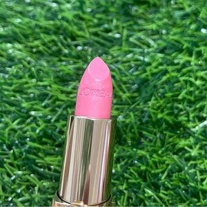 L'Oreal Pink Satin Lipstick Vibrant Coral-Pink